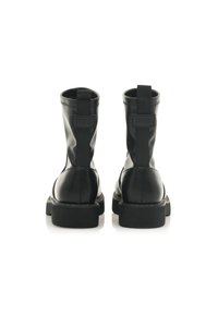 mtng BOTINES - Botines bajos - black