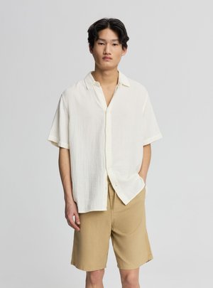 Terranova, TINTA UNITA - Shorts - beige chiaro