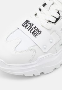 Versace Jeans Couture FONDO SPEEDTRACK - Tenisky - white