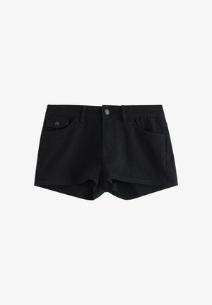 Sorte cowboyshorts med frontknap og lynlås, to forlommer og bæltestropper, vist på hvid baggrund.