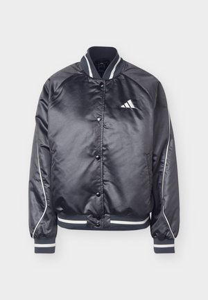 Čierna saténová bomber bunda s bielymi lemami na rukávoch, pásikované rebrované manžety a golier, cvokové gombíky a malý logo Adidas na hrudi.