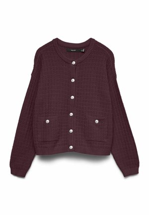 Cardigan en tricot bordeaux avec une surface texturée, présentant un col rond, sept boutons sur le devant et deux poches avant.