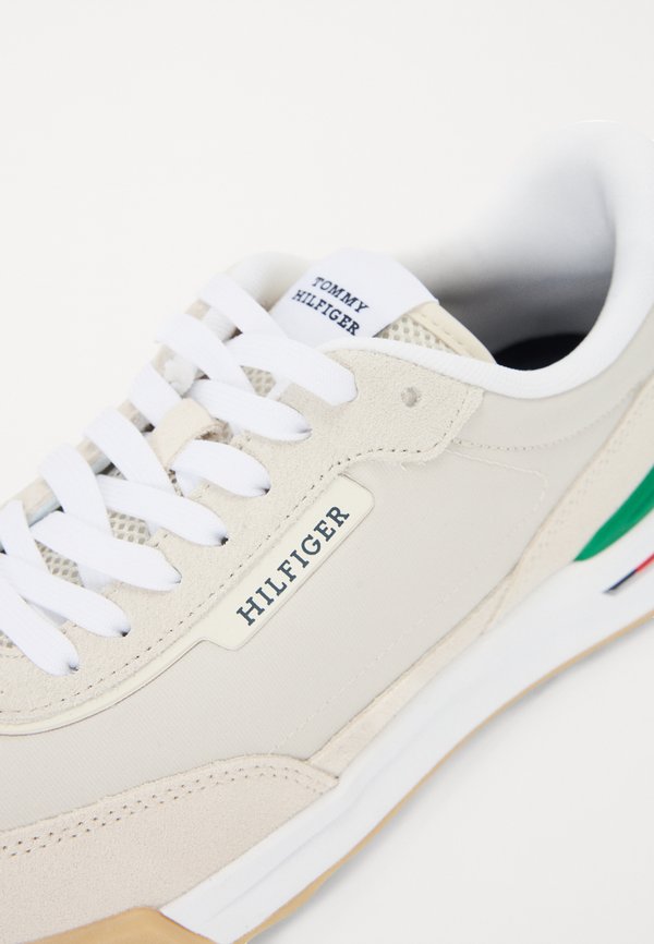 RETRO RUNNER SEASONAL - Trainers - alabaster3