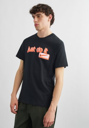 Nike Sportswear, TEE BLUR  - Μπλουζάκι με στάμπα - black