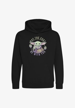 Czarny sweatshirt z kapturem z ilustracją postaci z dużymi uszami, otoczoną dekoracyjnymi jajkami i tekstem "NIECH JAJKA BĘDĄ Z TOBĄ."