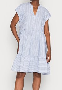 Esprit Vestido informal - off-white