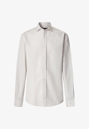 Herenoverhemd met lange mouwen, met beige en witte verticale strepen en een klassieke kraag, tegen een witte achtergrond.