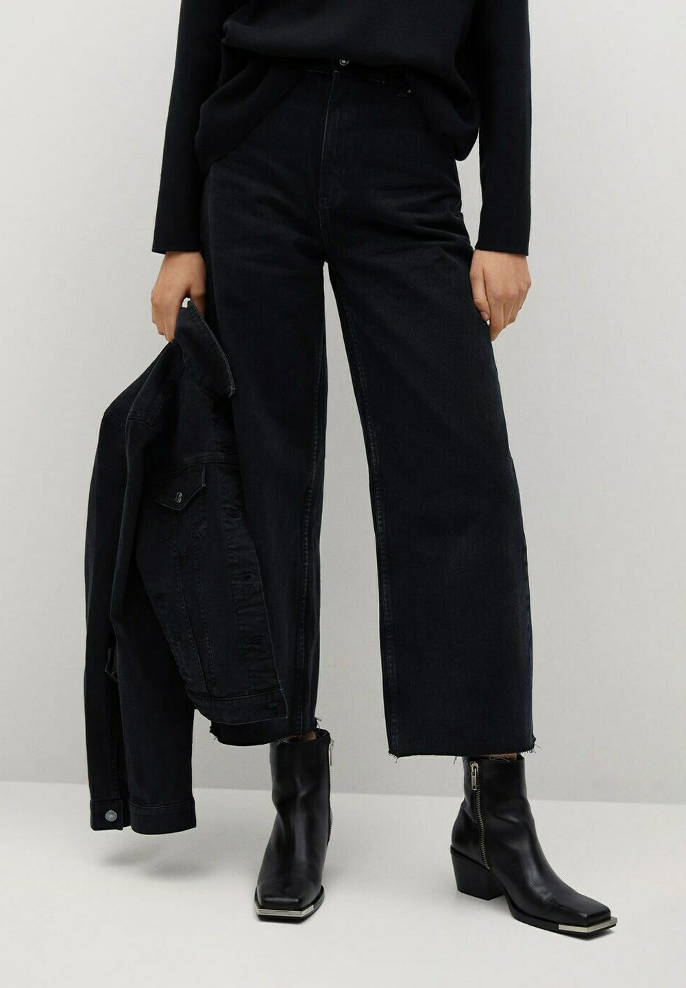 Mango CAROLINE - Flared Jeans - black denim - Zalando.co.uk