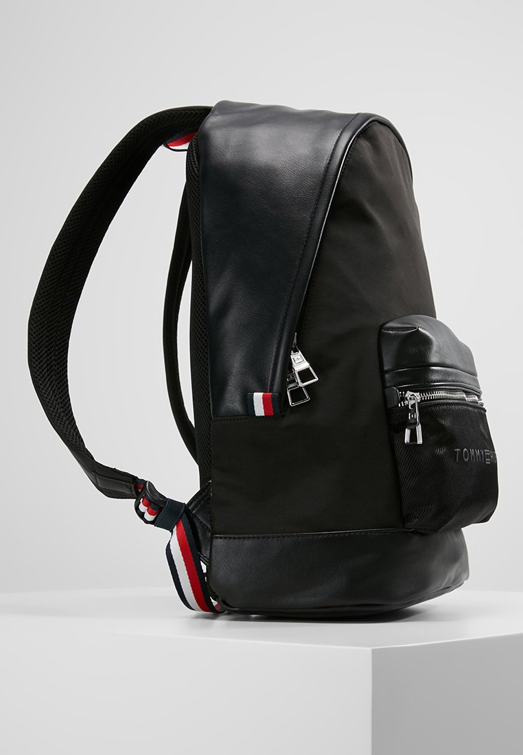 tommy hilfiger urban novelty backpack