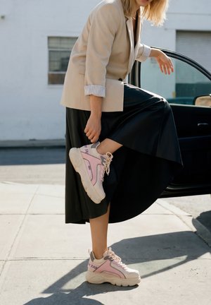 Buffalo, CLD   CHAI - Skatová obuv - cream rose