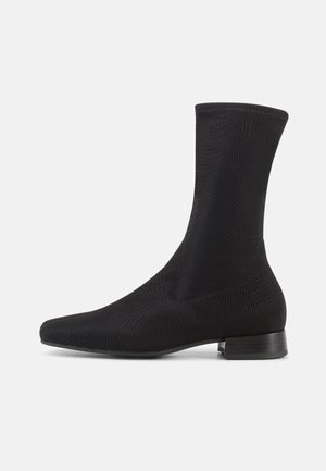 MONA - Zābaki - black