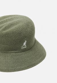 Kangol BERMUDA BUCKET - Chapéu - oil green