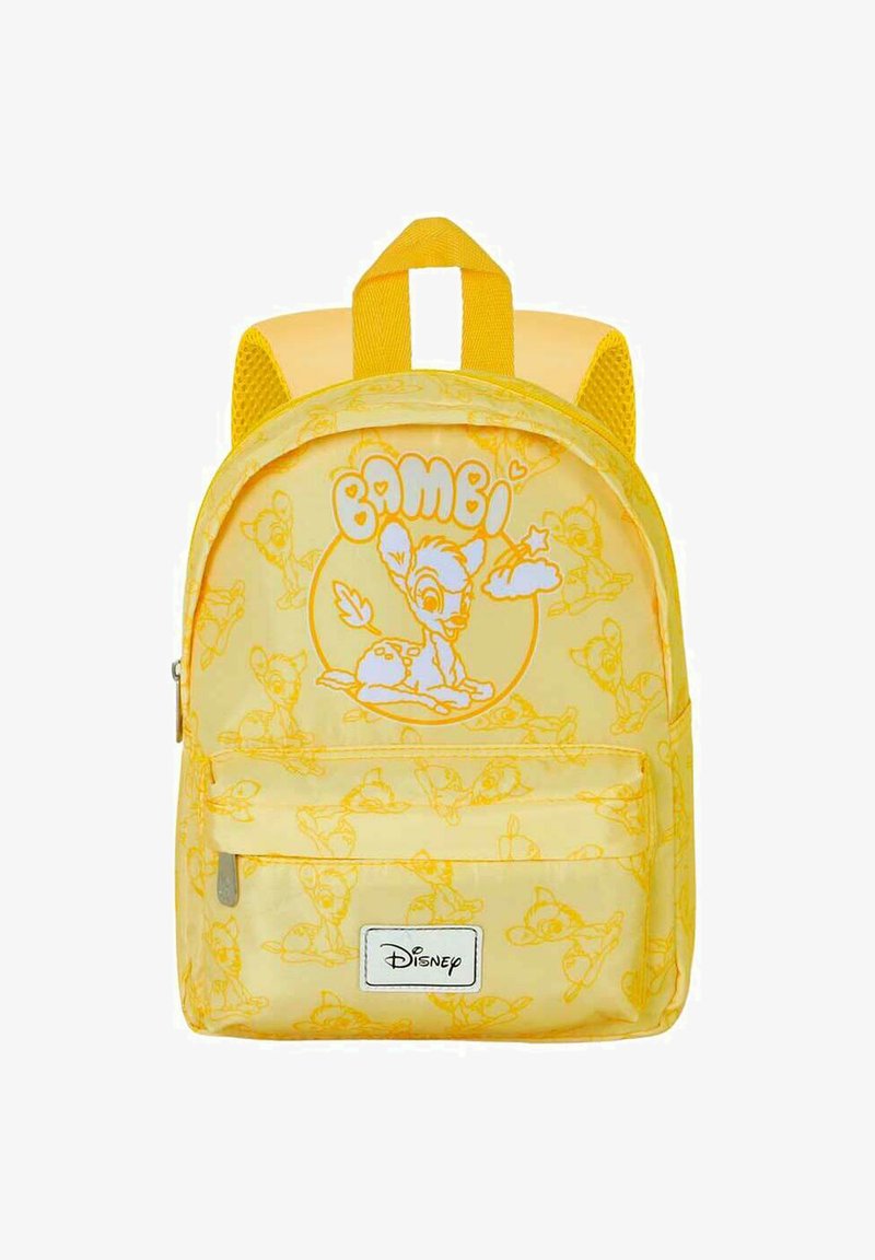 Mochila amarilla hecha de tela duradera, con un gráfico de Bambi en tonos más claros. Tiene correas acolchadas y un bolsillo delantero con cremallera.