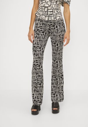 BROOKLYN PANTS - Trousers - black