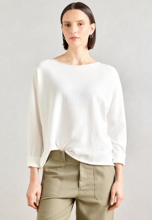 LONGSLEEVE BOAT NECK - Strikkegenser - white