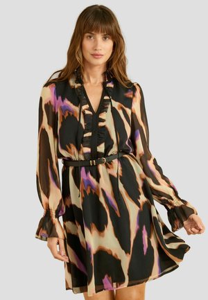 PETITE FIT - ANIMAL SHIRRED NECK - Vardagsklänning - ivory