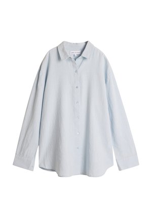 Lys blå langermet skjorte med knapper, laget av myk stoff, med klassisk krage, frontknapper og en litt avslappet passform.