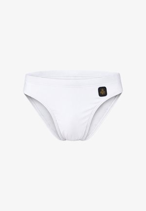 Costume da bagno slip bianco da uomo con fascia sottile in vita e piccolo patch logo nero e oro sul lato destro.