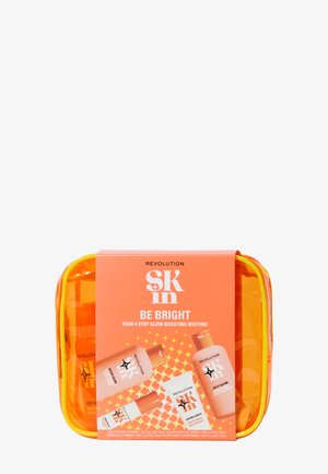 SKIN by Revolution REVOLUTION SKIN BE BRIGHT 4 STEP STARTER KIT - Set de soins du visage