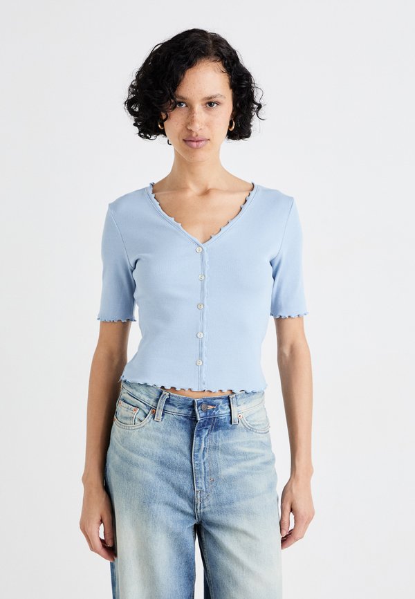 ONLLAILA BUTTON - Basic T-shirt - soft chambray