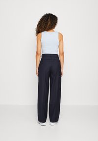 Vero Moda Kalhoty - dark blue