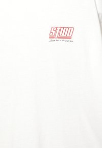 Thumbnail Image 4