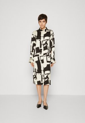 BERRY GRAPHIC COLLAGE - Shirt dress - black