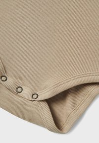 Name it NBMKAB SS NOOS - Bodijs - pure cashmere
