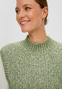 s.Oliver Strickpullover - salbeigrün