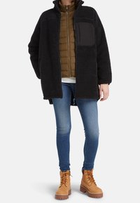 Timberland Abrigo corto - black