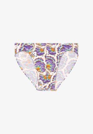 Heren zwembroek met een levendig abstract patroon in paars, oranje en teal op een witte achtergrond, plat gelegd op een witte ondergrond.