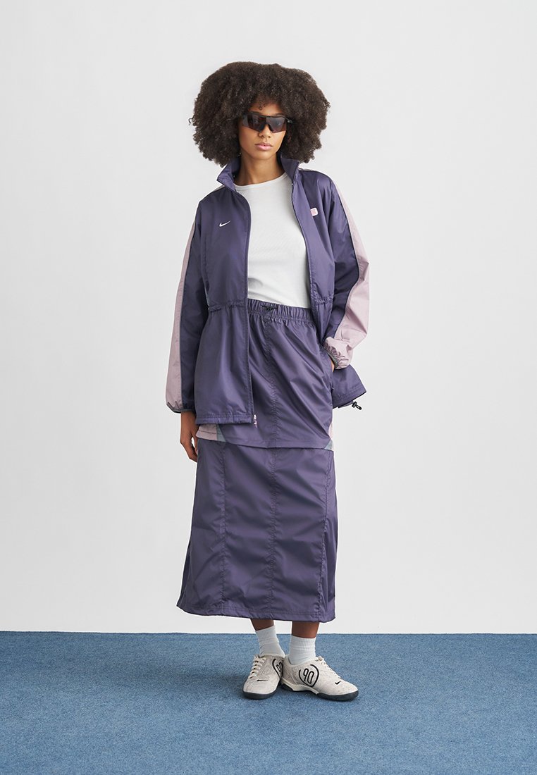 Nike Sportswear ZIP OFF SKIRT SHOX - Minifalda - dark raisin