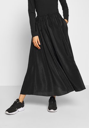 Weekday, Maxirok - black