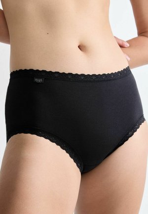 Schwarze hochgeschnittene Unterwäsche aus weicher Baumwolle, mit einer Spitzenborte am Bund und den Beinöffnungen für zusätzliche Details.