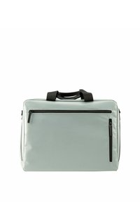 Bolsa de portátil gris claro con acentos negros, con forma rectangular, asas superiores y un bolsillo frontal con cremallera para almacenamiento adicional.