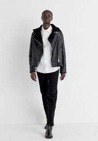 ONLY ONLBETTY BONDED OVERSIZED AVIATOR  - Vinterjacka - black