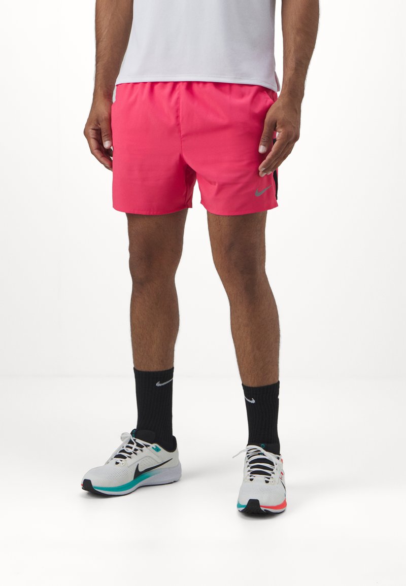 Nike Performance CHALLENGER - Športové šortky - aster pink/dark pony/black/silver