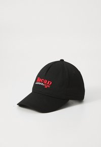 Căciulă de baseball neagră cu o coroană structurată și o vizieră curbă. Include textul brodat în roșu "Recad Racing" și un accent cu model în carouri.
