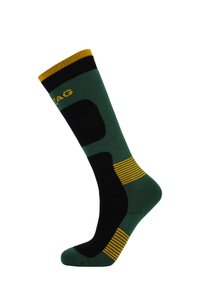 Groene en zwarte sokken met gele accenten, voorzien van een gestreepte manchet, een egale hak en teen, en een gestructureerd paneel langs de zijkanten.