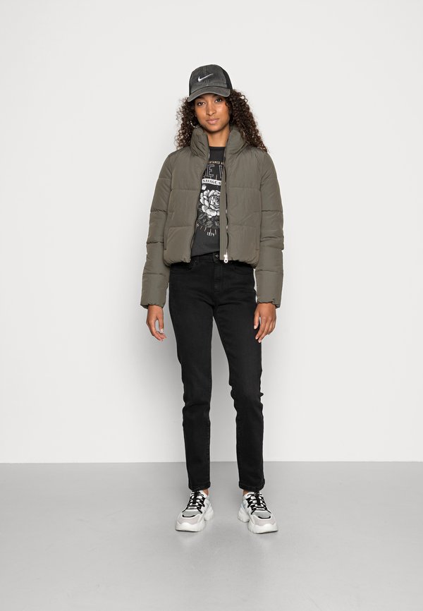 ONLDOLLY SHORT PUFFER JACKET - Winter jacket - grape leaf3