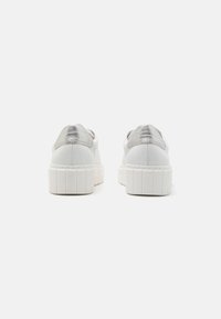 Gabor Comfort Trainers - weiß/silber