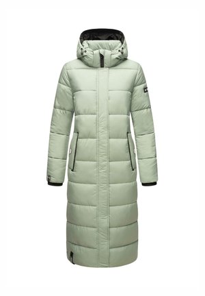 Duga pufasta jakna u svijetloj mint zelenoj boji, sa kapuljačom, horizontalnim šavovima, dva bočna džepa i kontrastnim crnim akcentima.