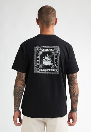 - T-shirt z nadrukiem