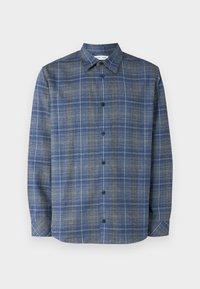Camicia con bottoni realizzata in tessuto intrecciato con un motivo a quadri blu e grigio. Presenta un colletto a punta e un orlo dritto con bottoni.