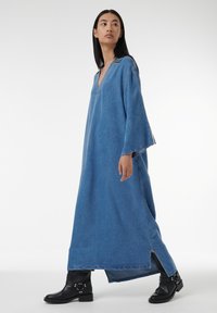 Leem V-NECK - Maxi-jurk - blue