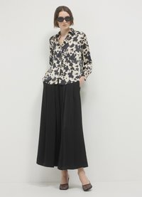 Calliope SIMIL - Pantalon classique - ultrablack