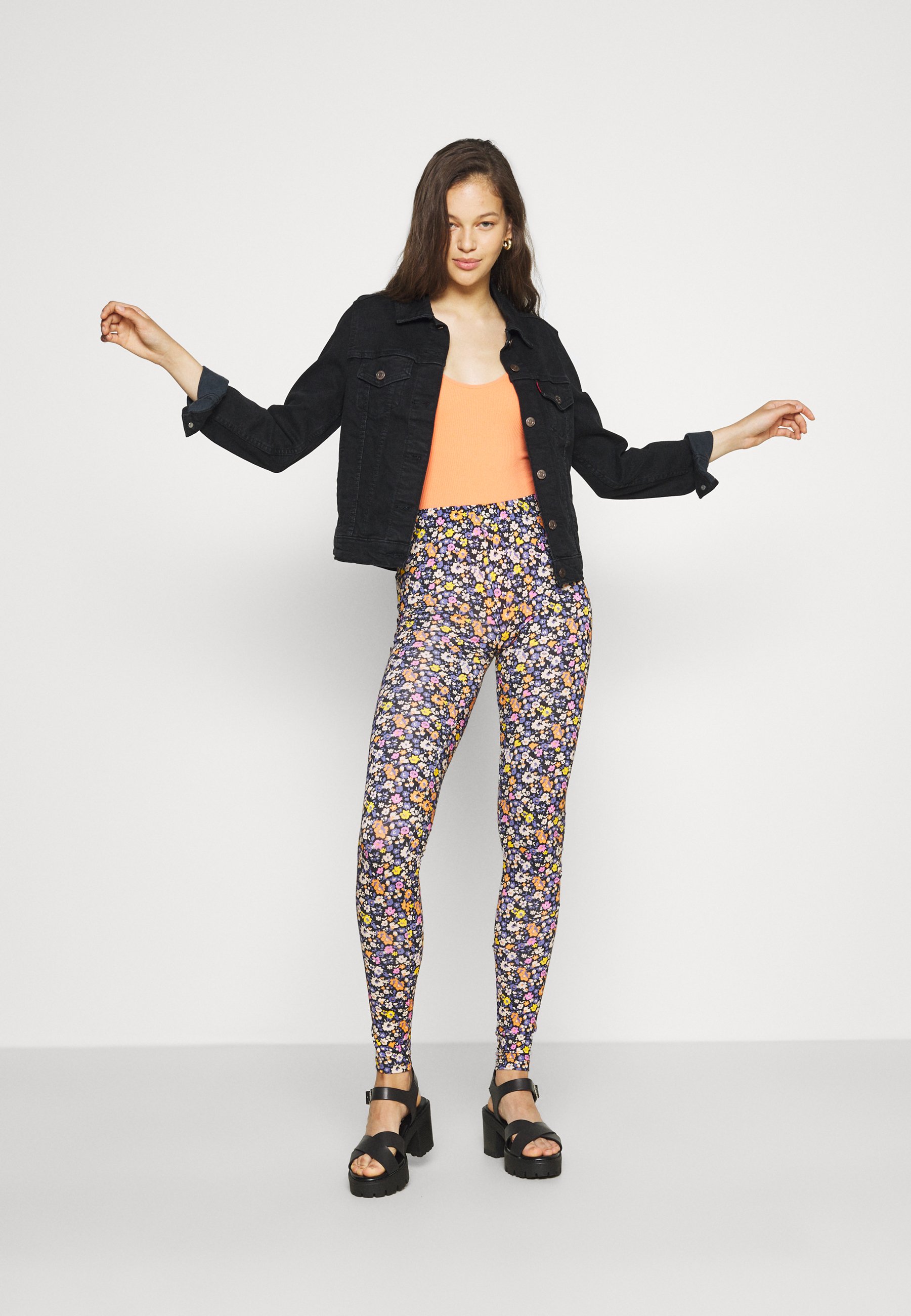 ONLY ONLBELLA LIVE LOVE - Leggings - black/nero - Zalando.it
