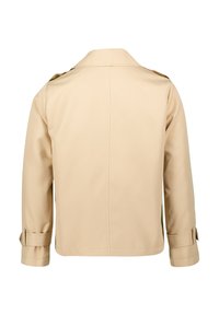Beige trenchcoat med ett mjukt, lätt tyg. Har en klassisk krage, långa ärmar med knappmanchetter och en rak ryggdesign.