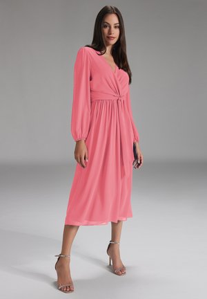 AUS NACHHALTIGEM - Day dress - pink