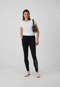 Hollister Co. LOGO  - Joggebukse - black